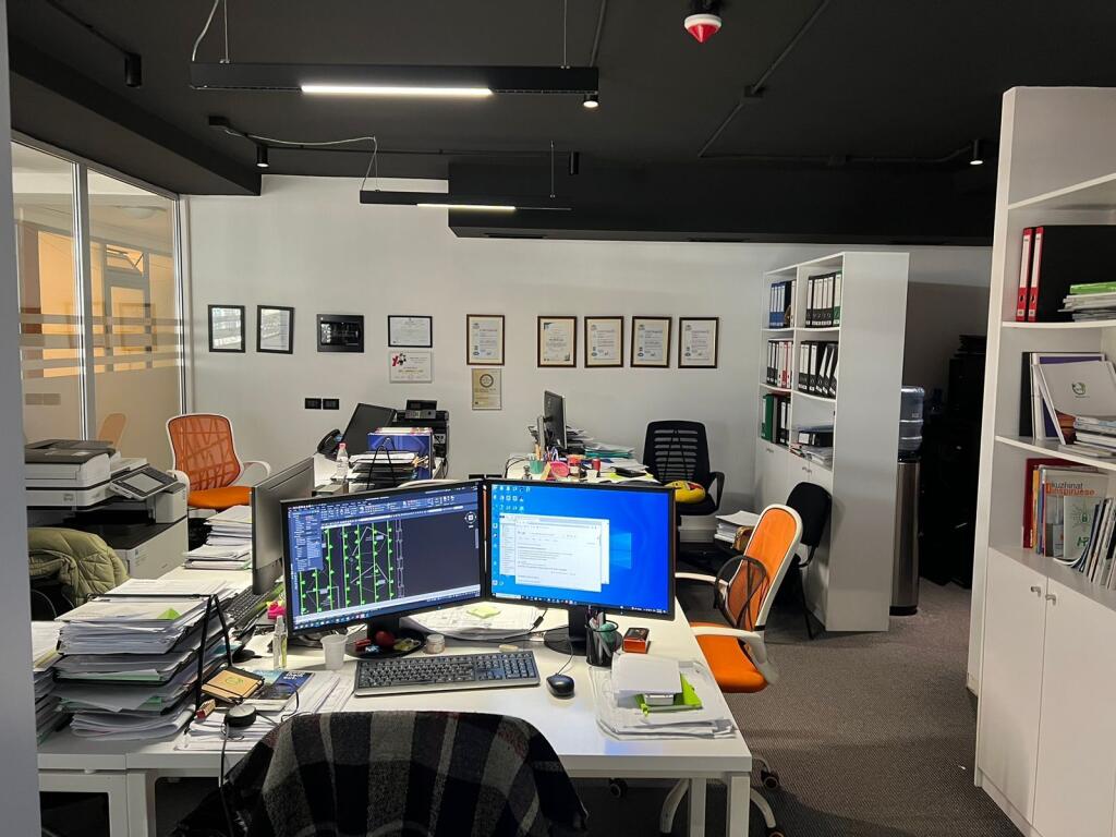 Jepet me Qira Ambient Zyre – Pazari i Ri, Tiranë!!