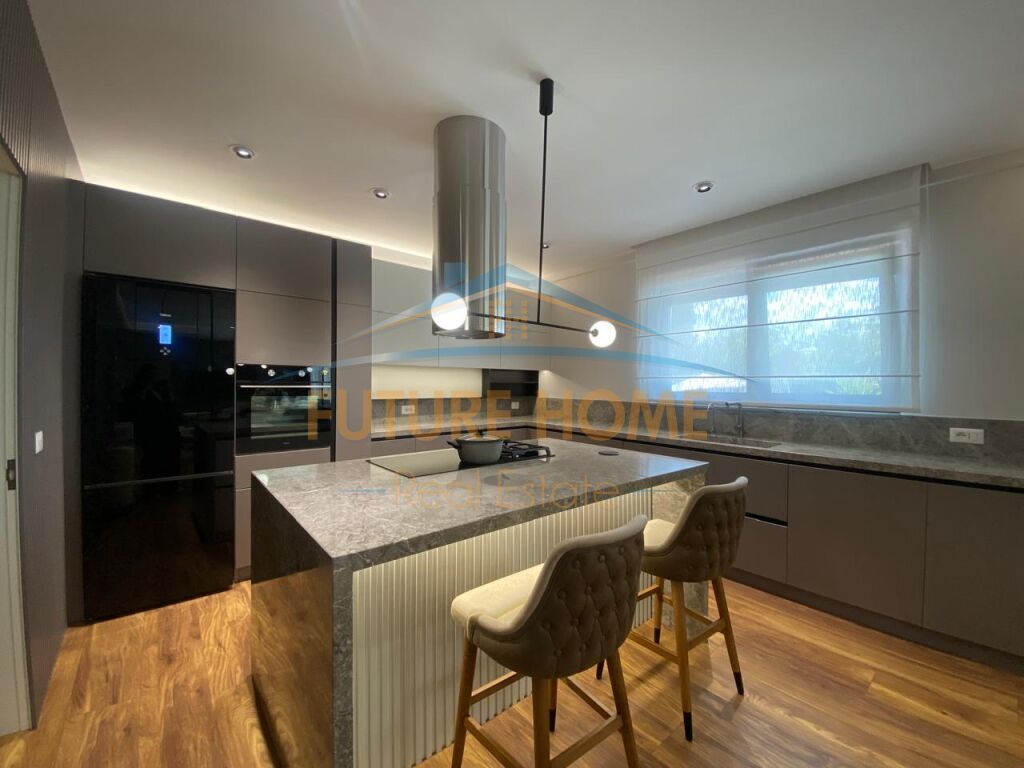 Affitto, Villa, Via Myslym Keta