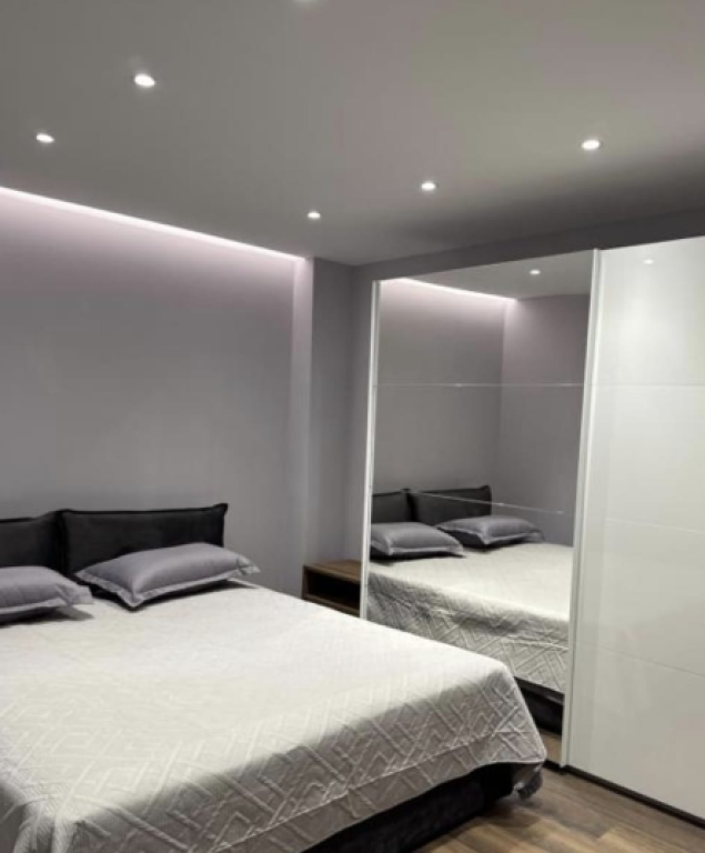 🏢 JEPET ME QIRA APARTAMENT 1+1 – STACIONI I TRENIT  