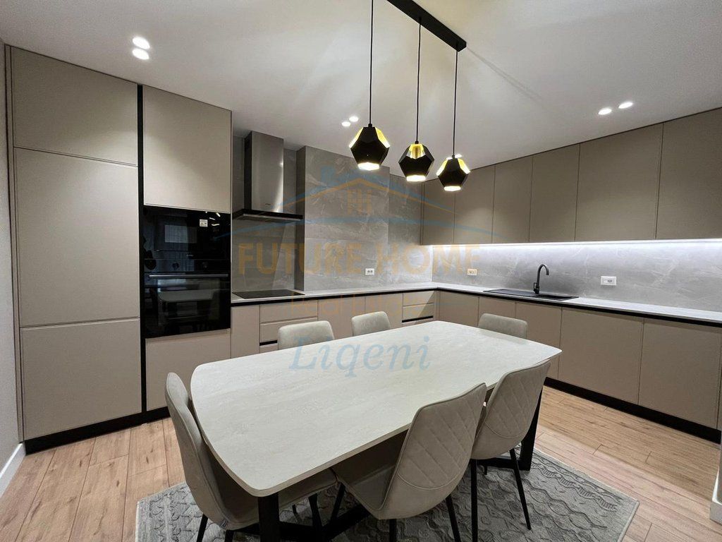 Rent, Apartment 2+1+2, Botanical Garden, Tirana.