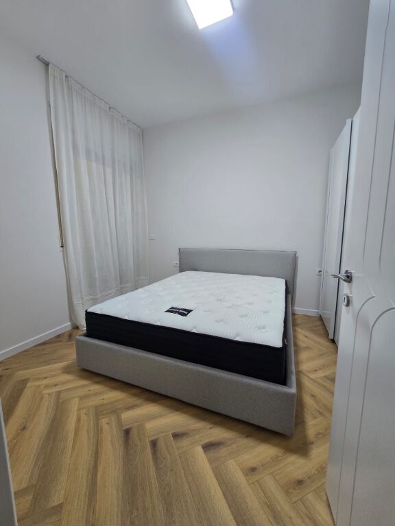 Apartment for rent 1+1 opposite American 3