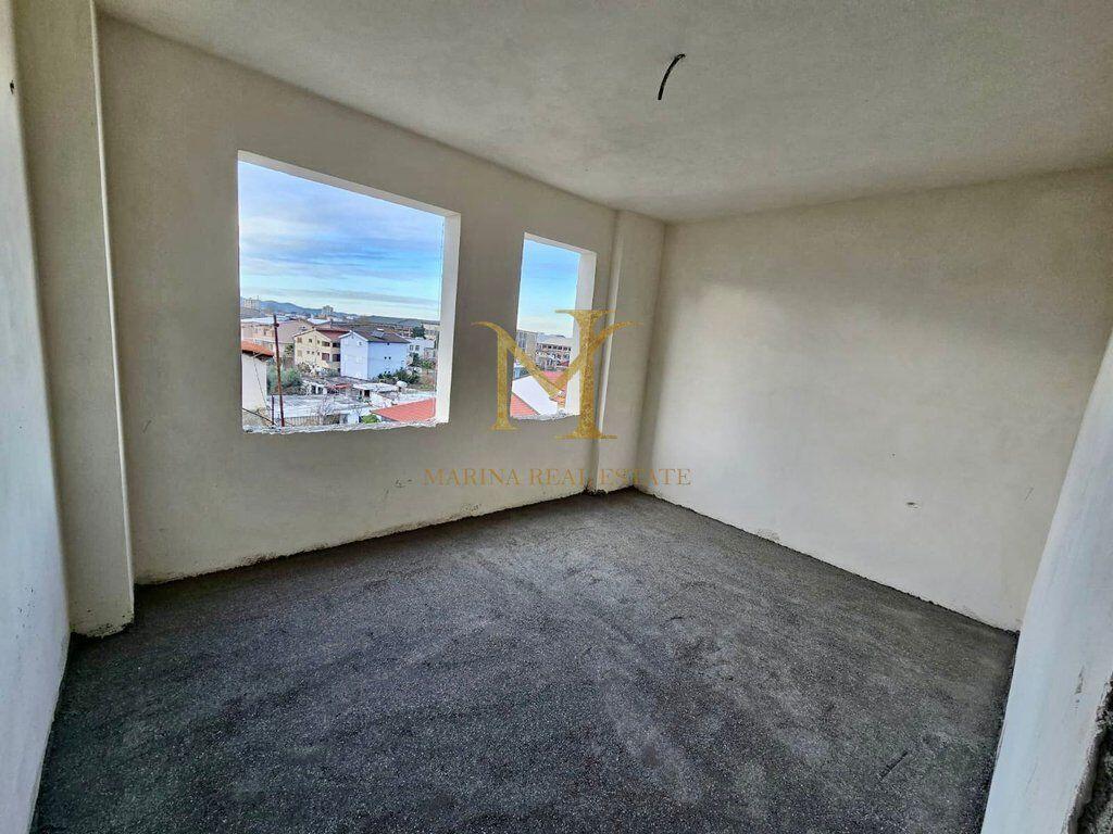 APARTAMENT 2+1 NE FAZE NDERTIMI NE PLAZH DURRES, PER SHITJE!