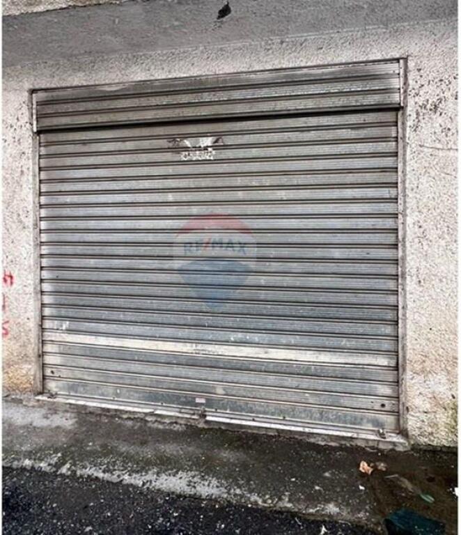 Shop for rent, Çam Market, Tirana !