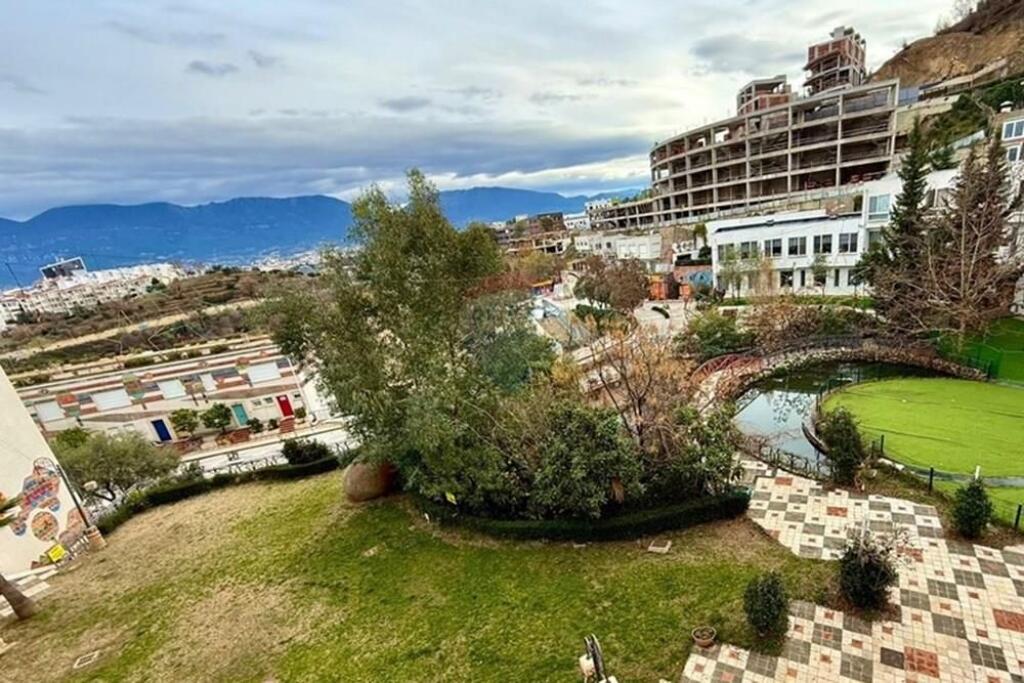 NEGOZIO IN AFFITTO PRESSO RESIDENCE.. KODRA 2