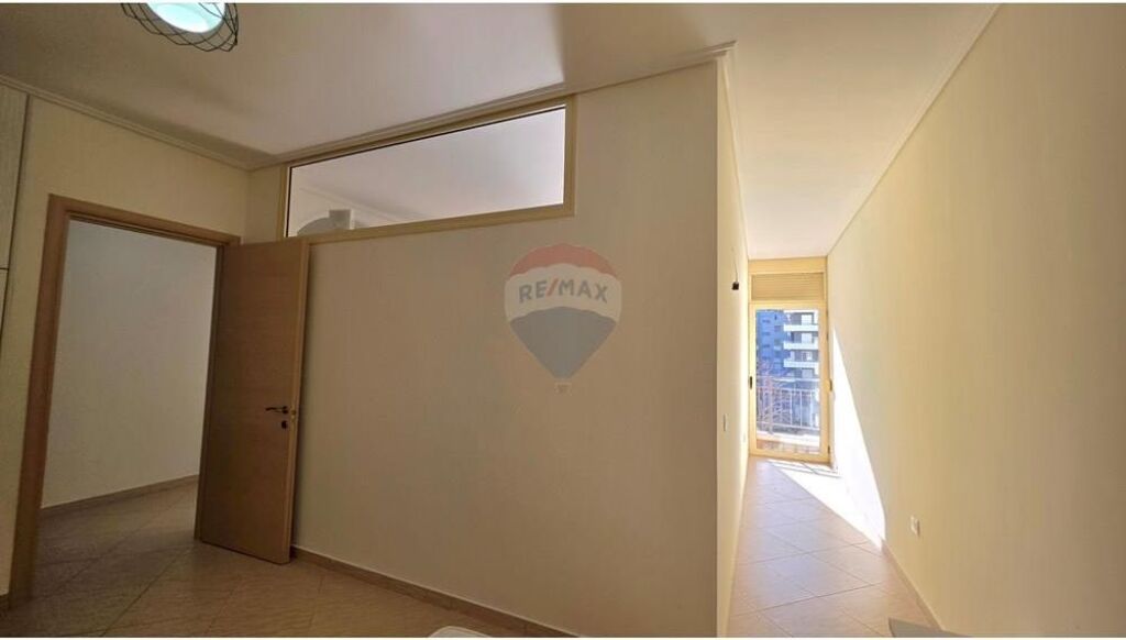 🏖️ Apartment 1+1 for sale– Lungo Mare, Vlorë