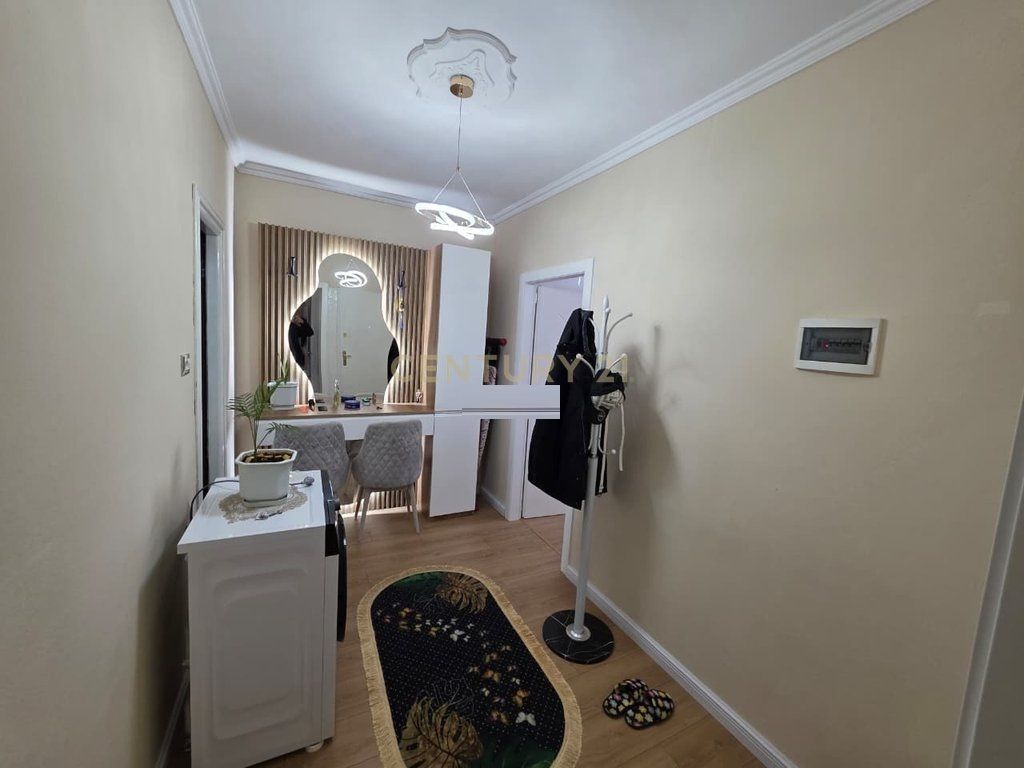 SHITET APARTAMENT 1+1 NE ZONEN E PORCELANIT (MBRAPA U.E.T)