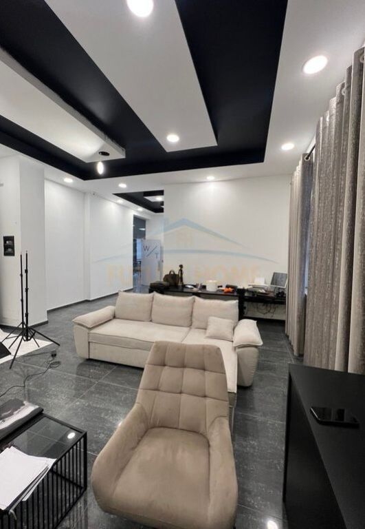 Qera, Ambinet Biznesi, Unaza e Re