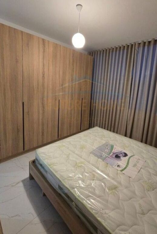 Affitto, Appartamento 2+1+2, Ali Demi, Tirana.