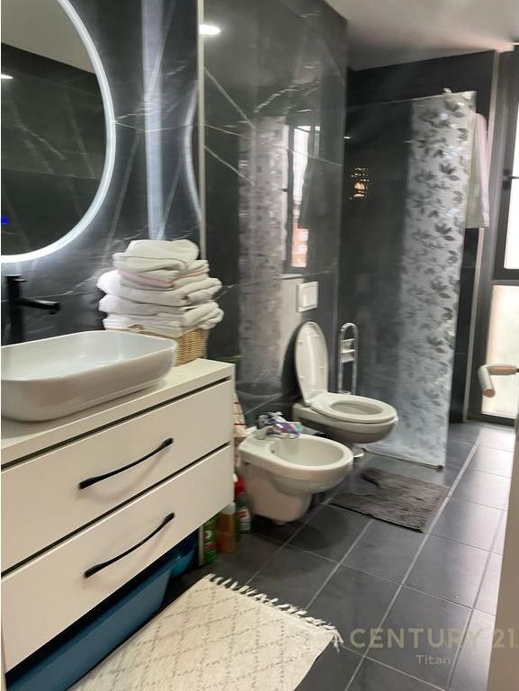 APARTAMENT PER SHITJE TEK FIORI DI BOSCO 2+1+2