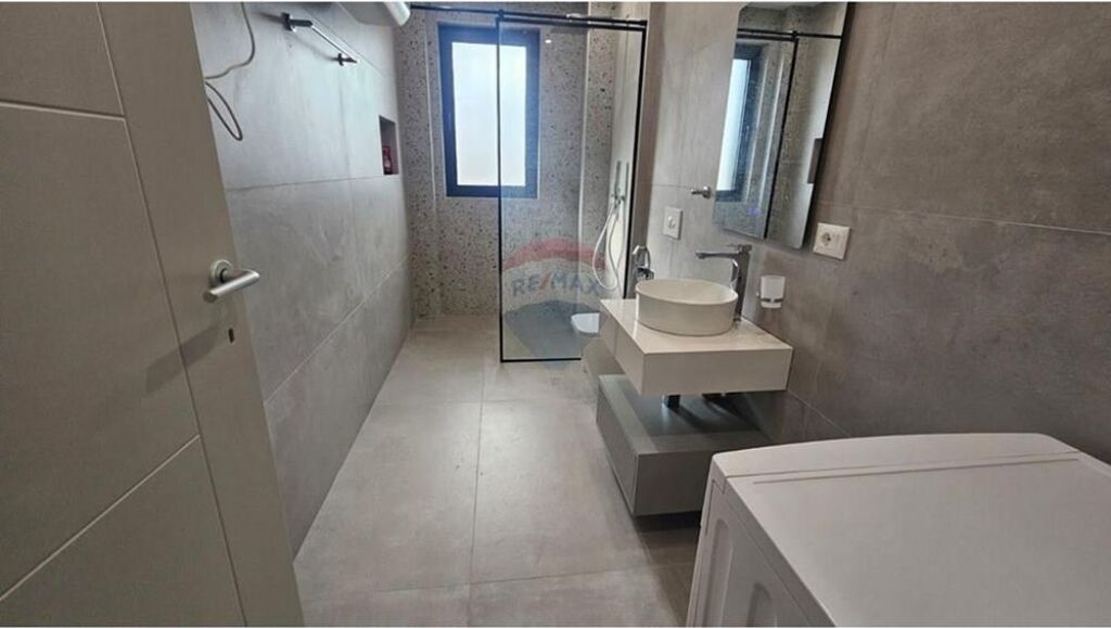 Apartament 2+1 per qira prane Kodra Diellit 1.