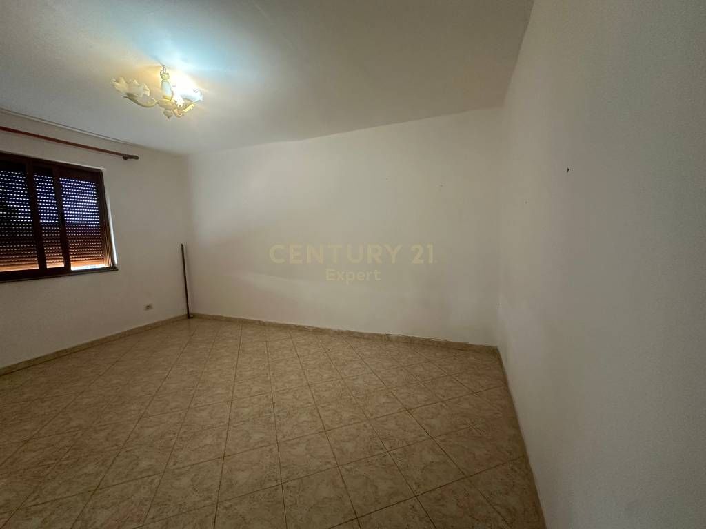 Apartment 1+1 for sale in Kombinat!