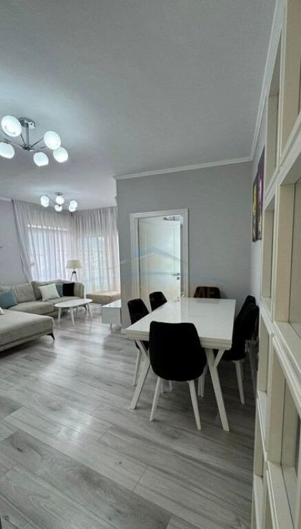 Qera, Apartament 2+1+2 Unaza e Re