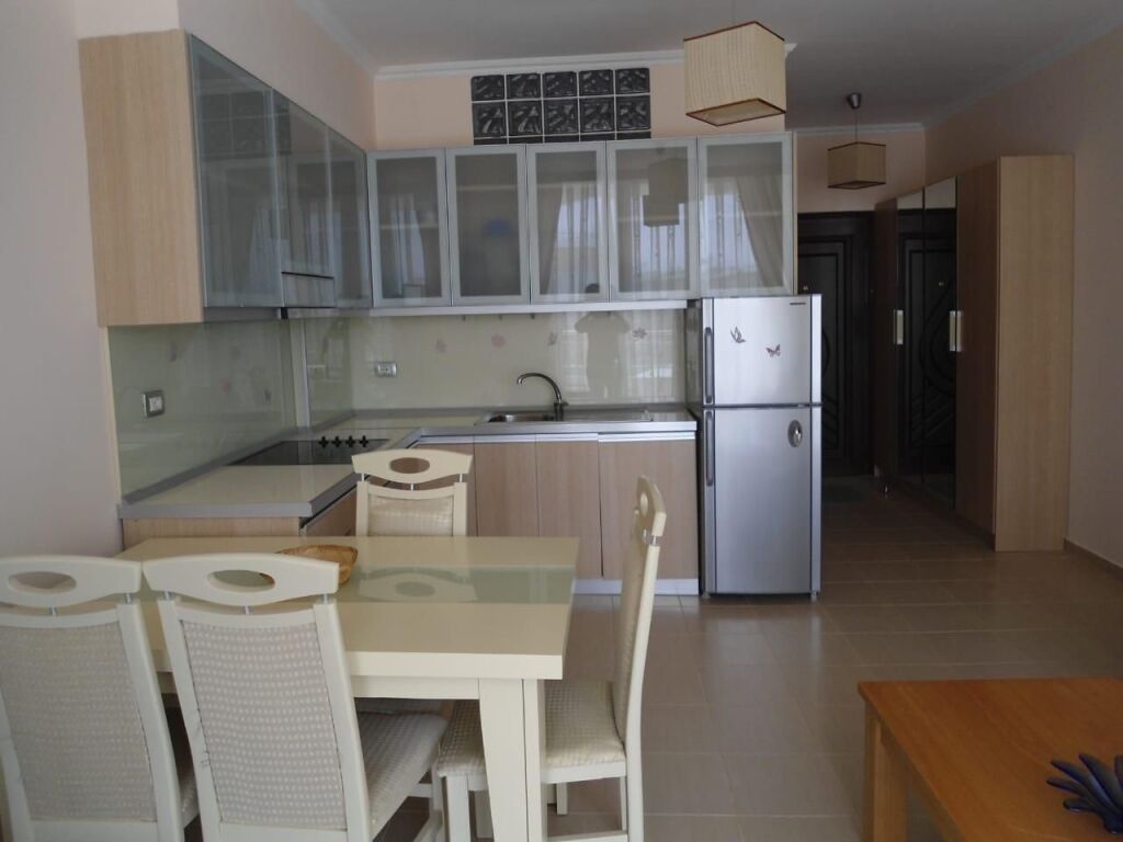FOR RENT 1+1+PARKING SPACE DRY LAKE 630 €