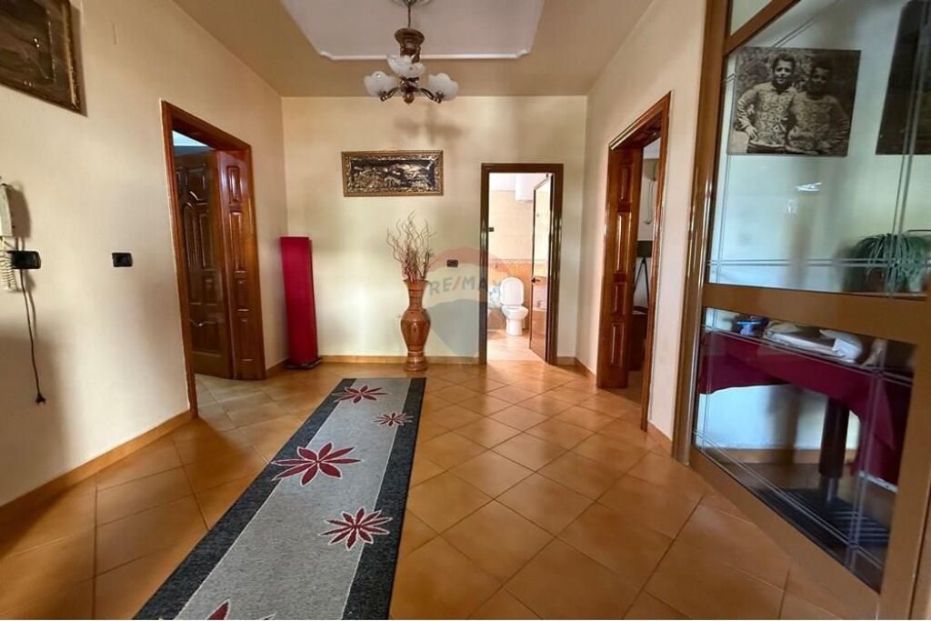 Vile 3 katshe ne shitje prane Siri Kodres!