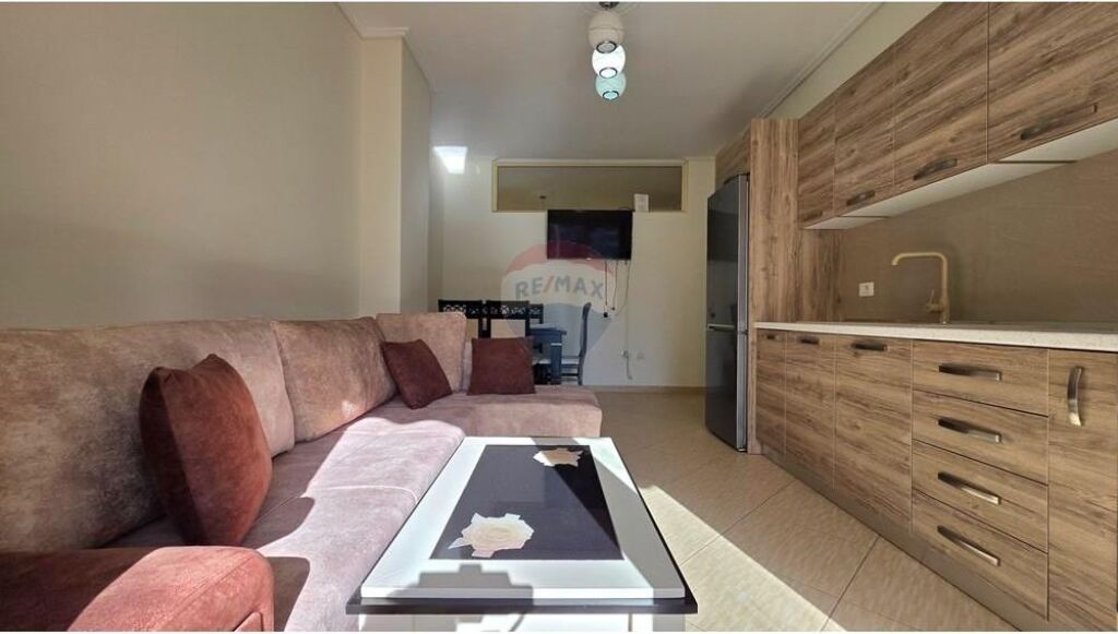 🏖️ Apartment 1+1 for sale– Lungo Mare, Vlorë