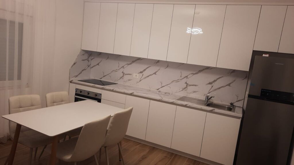 Apartment 1+1 for rent in Shkoze.