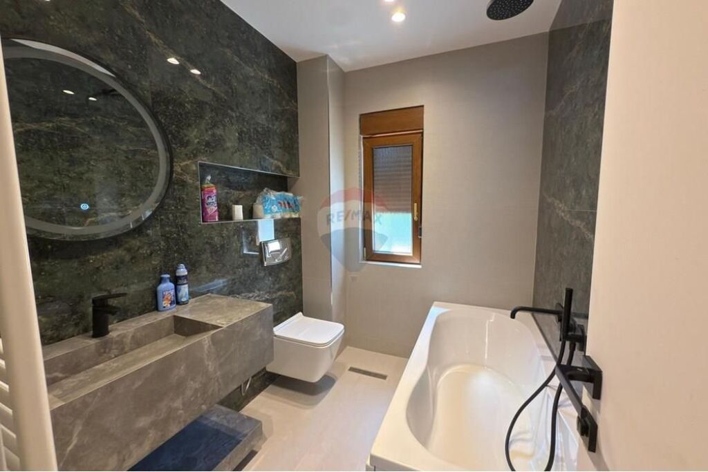 Villa al Complesso Kolombo in affitto