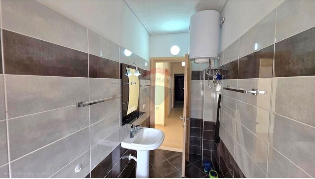 🏖️ Apartment 1+1 for sale– Lungo Mare, Vlorë