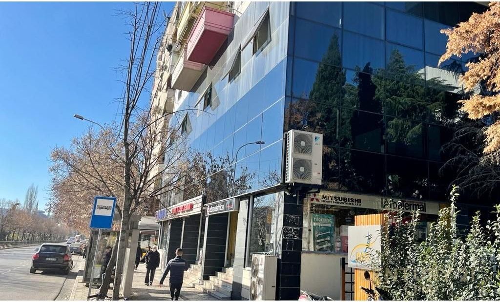 SHITET NJESI KOMERCIALE PREMIUM TEK MINISTRIA E JASHTME