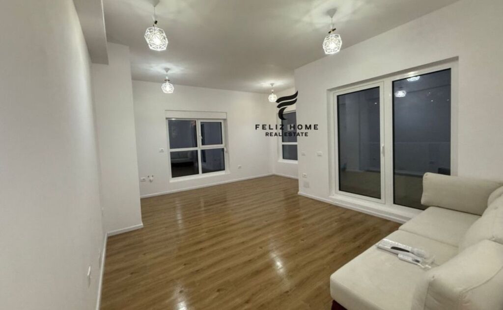 ZYRE ME QERA 50 M2 ALI DEMI 40.000 LEKE