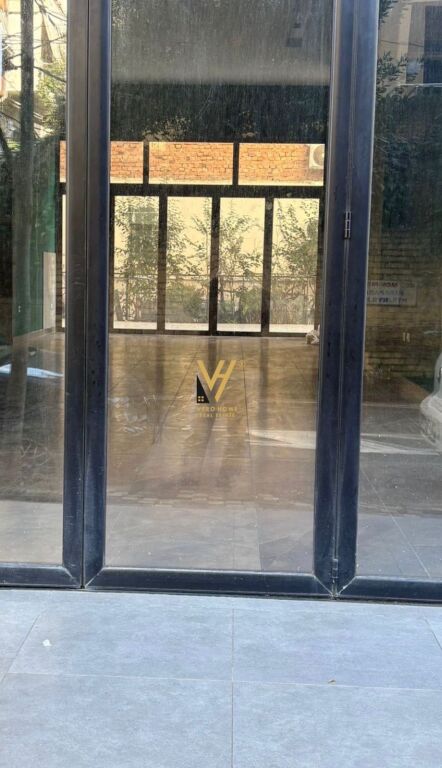 SI AFFITTA AMBIENTE 86 M2 AL 21 DHJETORI 920 EURO