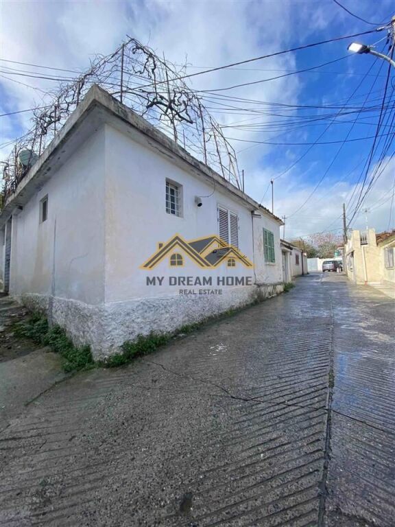 SHITET SHTEPI PRIVATE TEK GJYKATA ,DURRES !