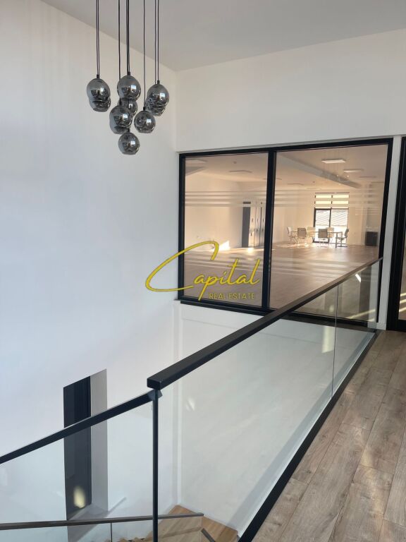 AMBIENT BIZNESI ME QIRA 200 M2 KASHAR 1.150 EURO