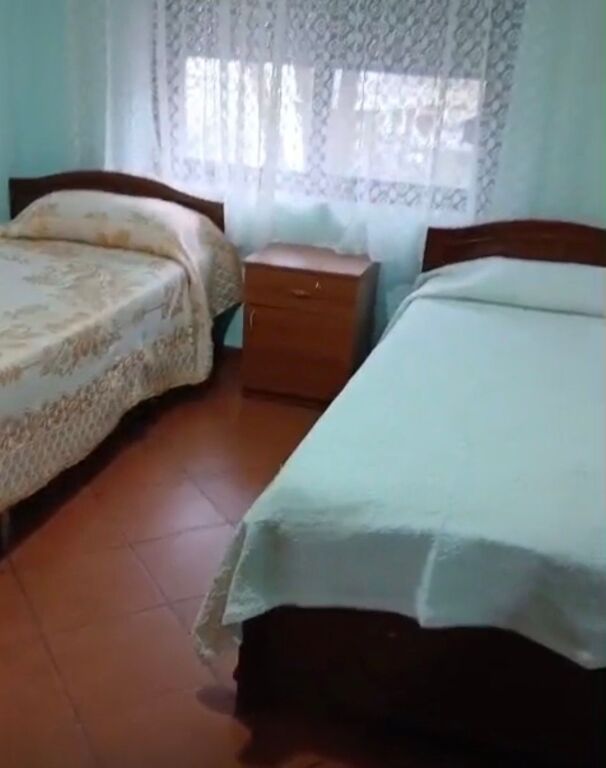 Apartment 2+1 on villa floor Near Fushat in Ali Dem!