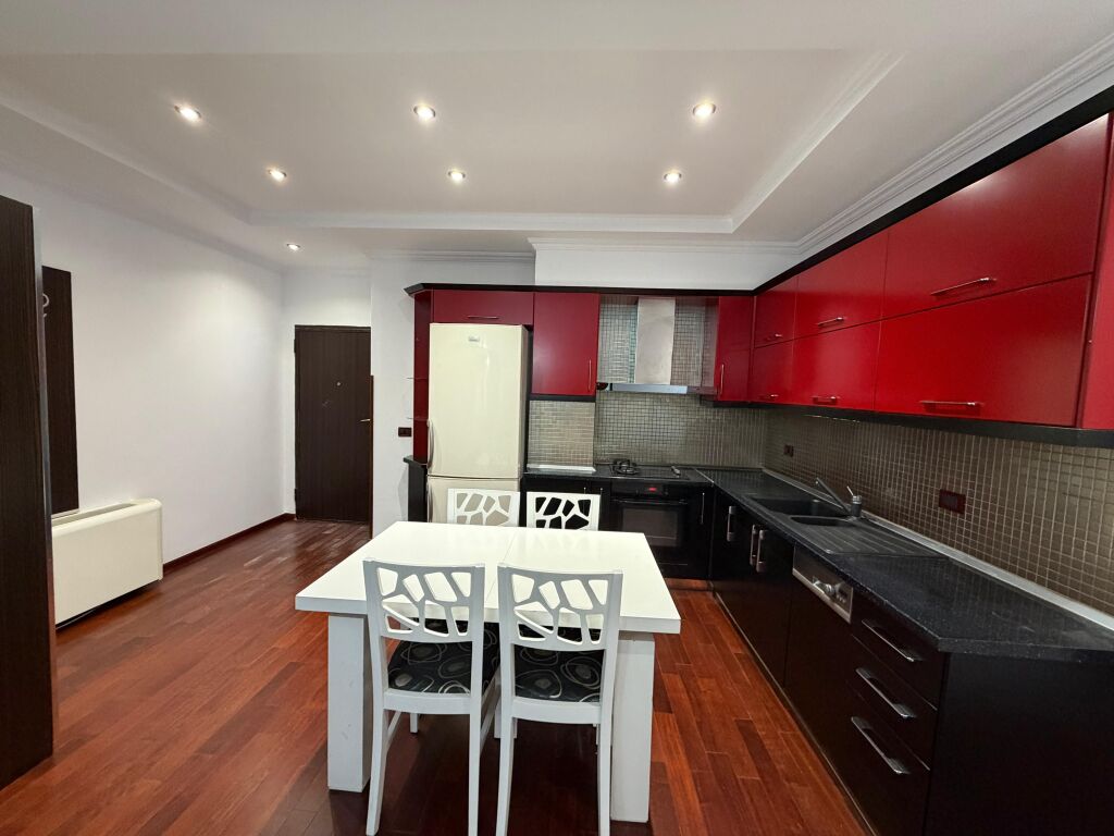 🏡 SHITET Apartament 2+1+2 + Parkim 🅿️ 📍 Pranë Teatrit “Art Turbina” – Rruga Marko Boçari