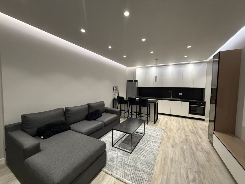 FOR RENT !! MODERN APARTMENT 1+1 + PARKING SPACE AT OASIS LAKE RESIDENCE NEAR VET HOSPITAL !!