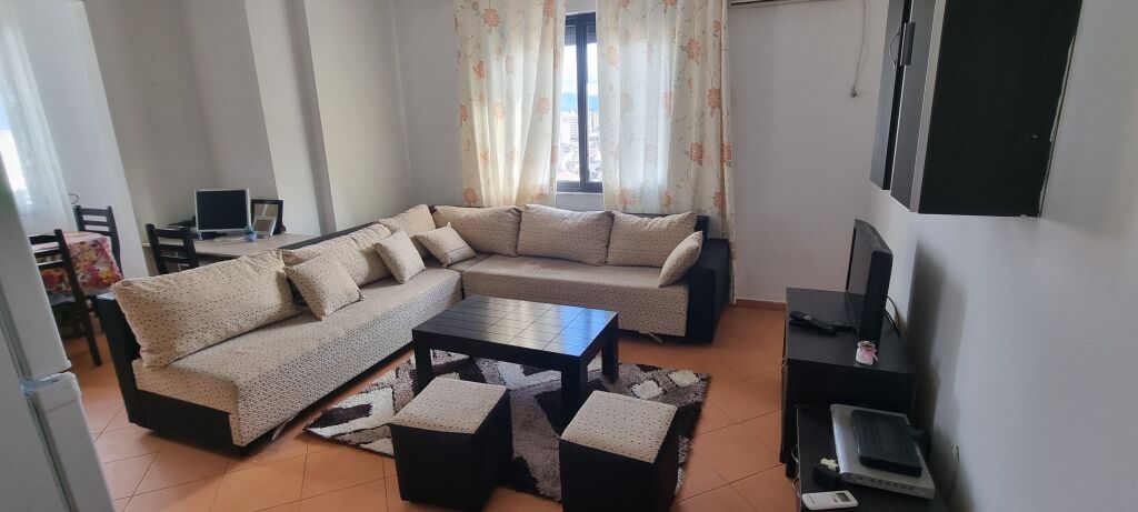 Nela 6 yzberisht Apartament 1+1 i mobiluar.