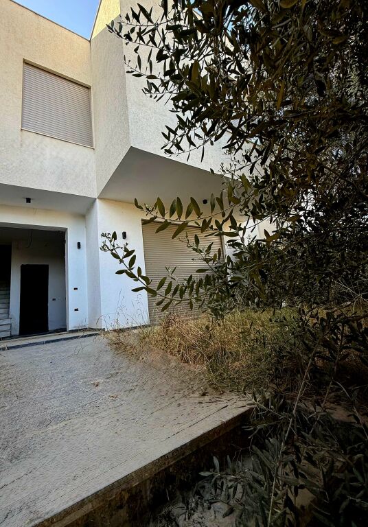 🏡 VILLA FOR SALE IN SELITË – NEAR KODRA E DIELLIT ⚜️