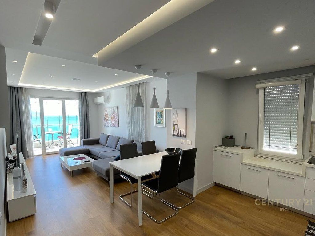 SHITET APARTAMENT 1+1 NE VLORE PRANE MARINA BAY