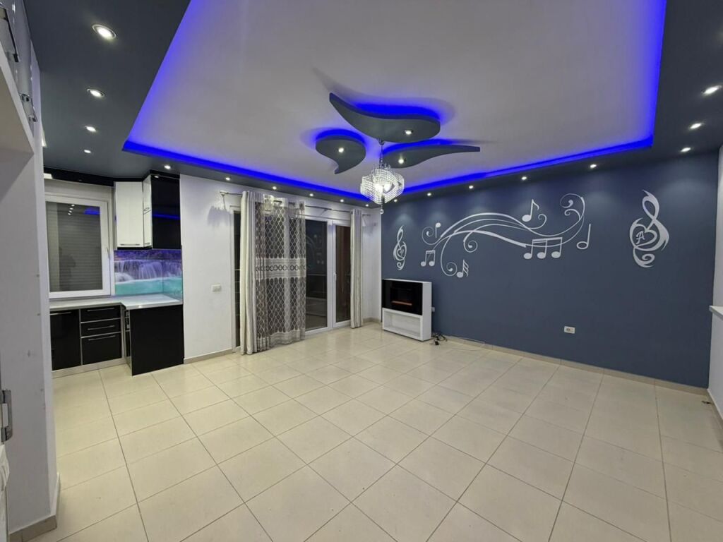 Apartament 2+1 per shitje ne Astir.