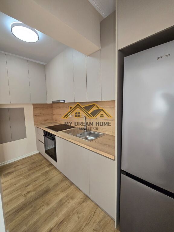 Super Apartament 2+1 në shitje te Rruga e re e Portit!