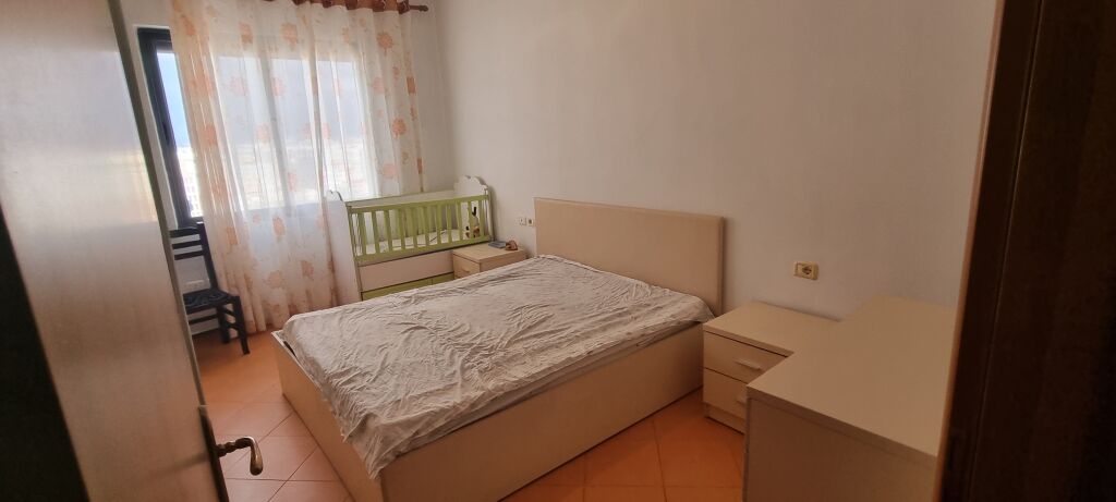 Nela 6 yzberisht Apartament 1+1 i mobiluar.