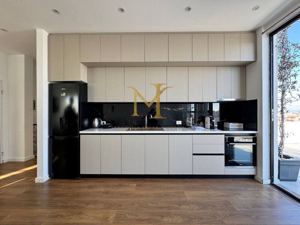 Rent super apartment 2+1+2 bathrooms + large terrace in Durres