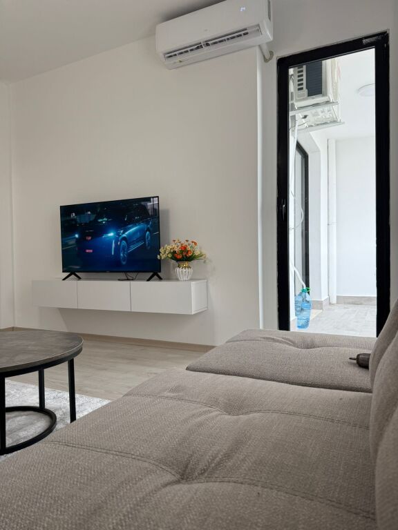 !!Jepet me Qira Apartament 1+1 – Astir, afër Vilës L!!