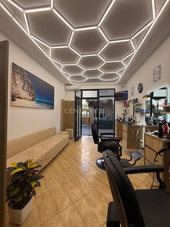 DYQAN PER SHITJE NE PLAZH DURRES !