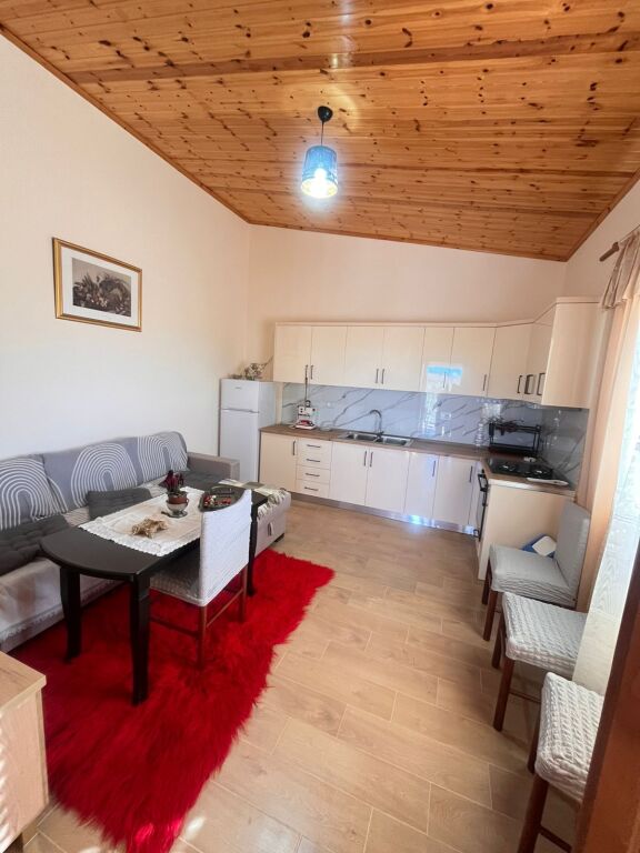 🏡 Shtëpi private 2+1 me qira – Tragjas, Vlorë