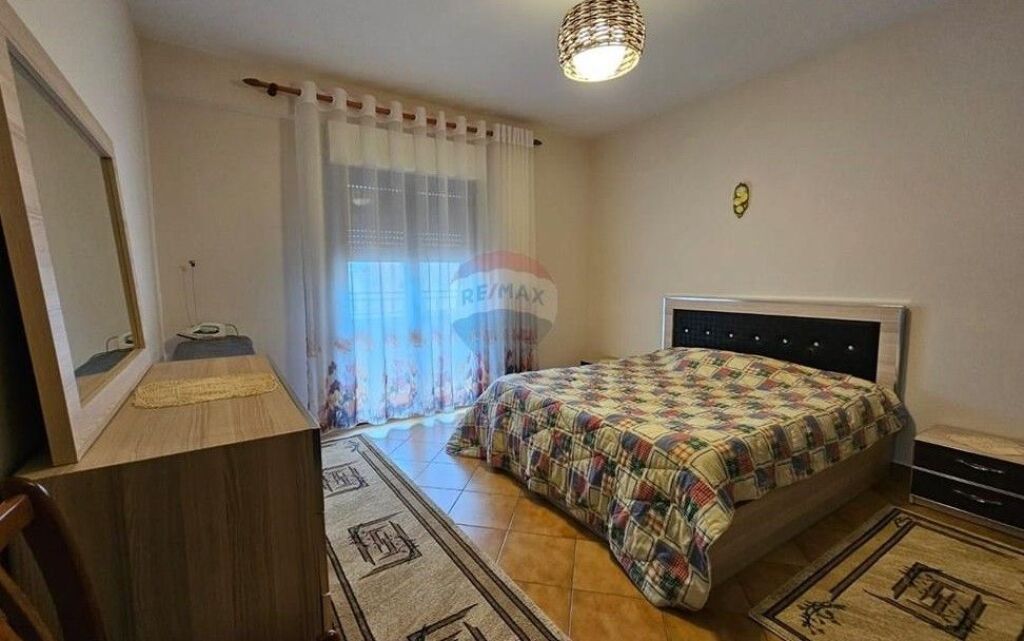 Rent/ 2+1 Apartment at Komuna Parisit