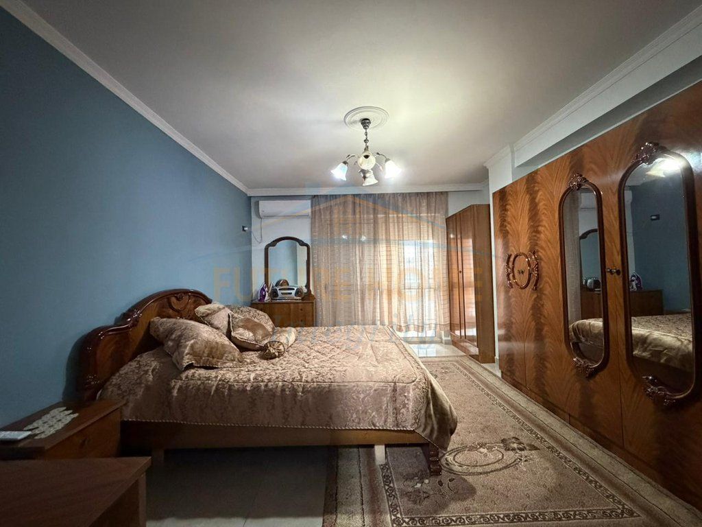 Shitet, Apartament 2+1+2, Vasil Shanto, Tiranë