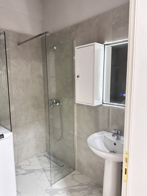 Jepet me Qera 1+1 Astir Urban Gate