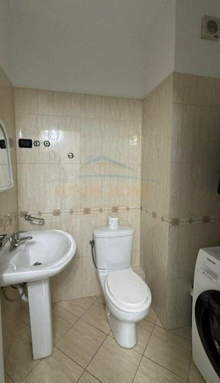 Qera, Apartament 2+1+2 Unaza e Re