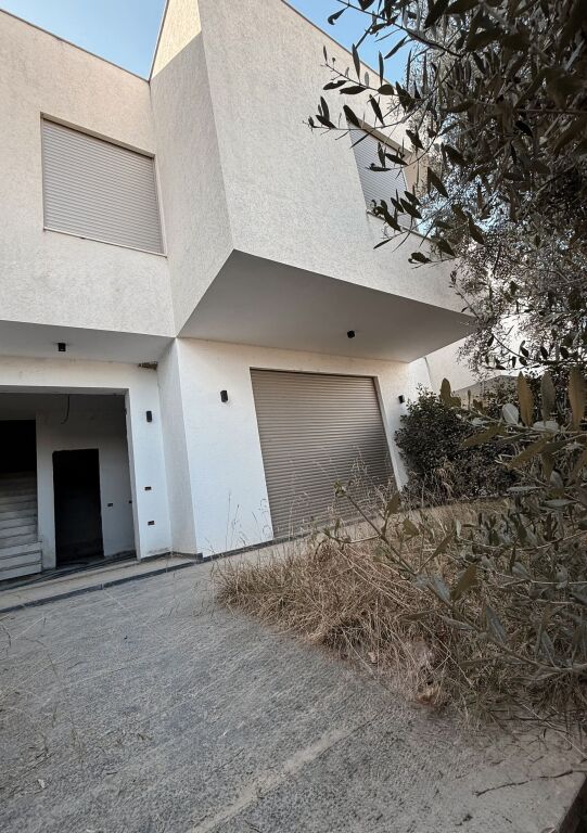 🏡 VILLA FOR SALE IN SELITË – NEAR KODRA E DIELLIT ⚜️