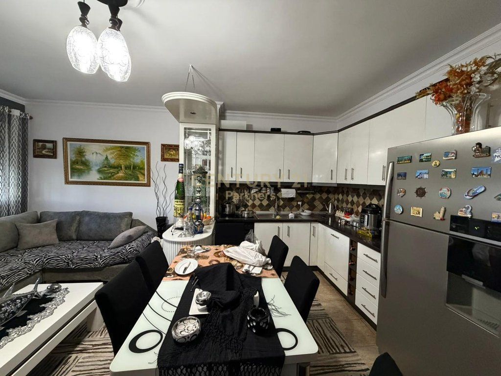 APPARTAMENTO 2+1 IN VENDITA IN VIA KAVAJES