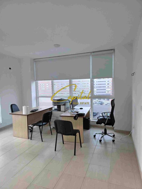 ZYRE ME QIRA 65 M2 BULEVARDI I RI 50.000 LEKE