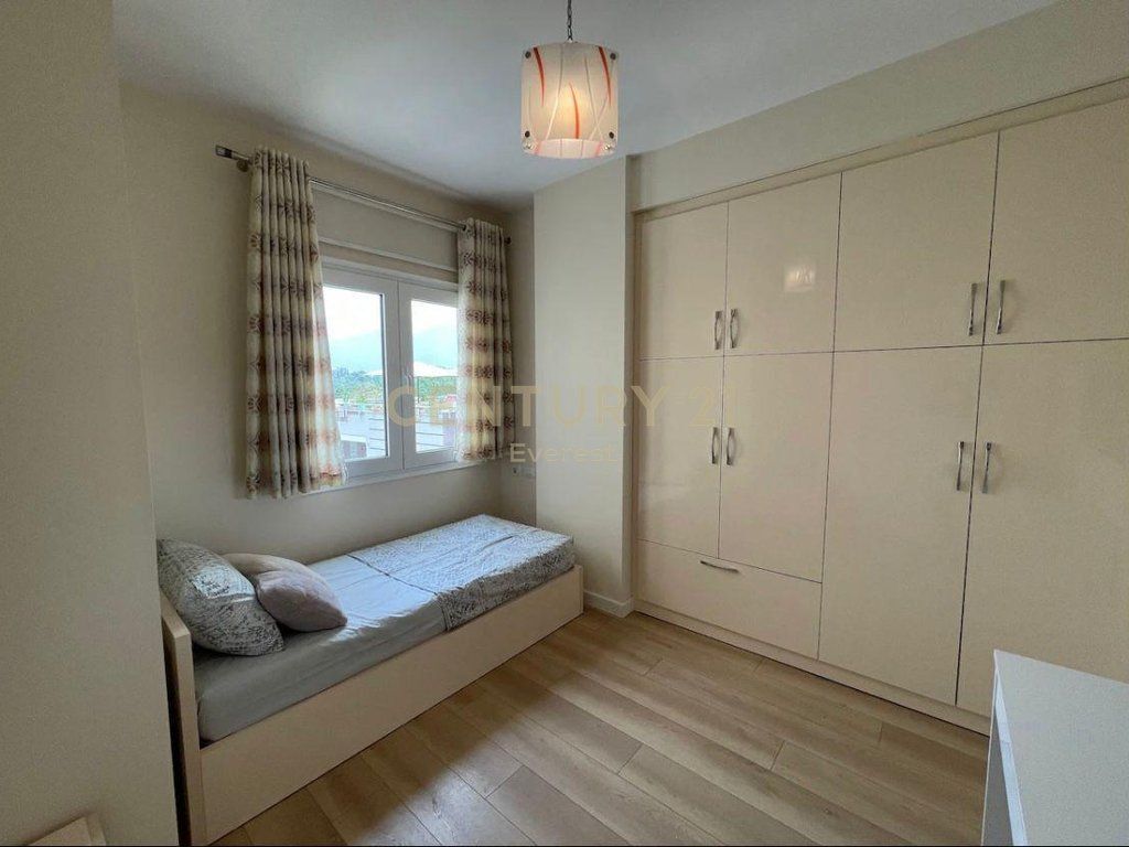 LIQENI I THATE, APARTAMENT 2+1 PER QIRA POST PARKIMI