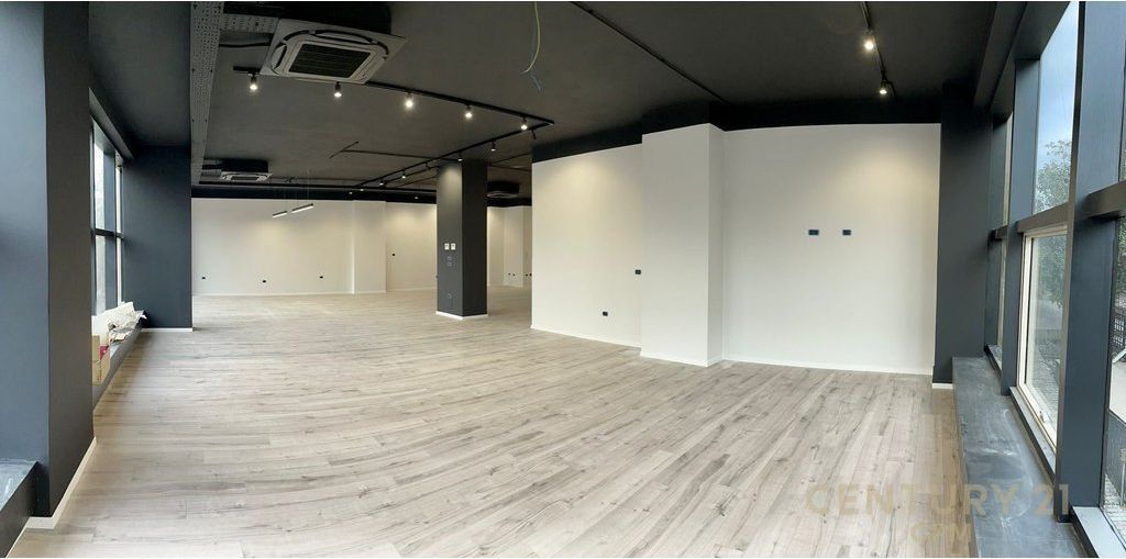 SHITET NJESI KOMERCIALE PREMIUM TEK MINISTRIA E JASHTME