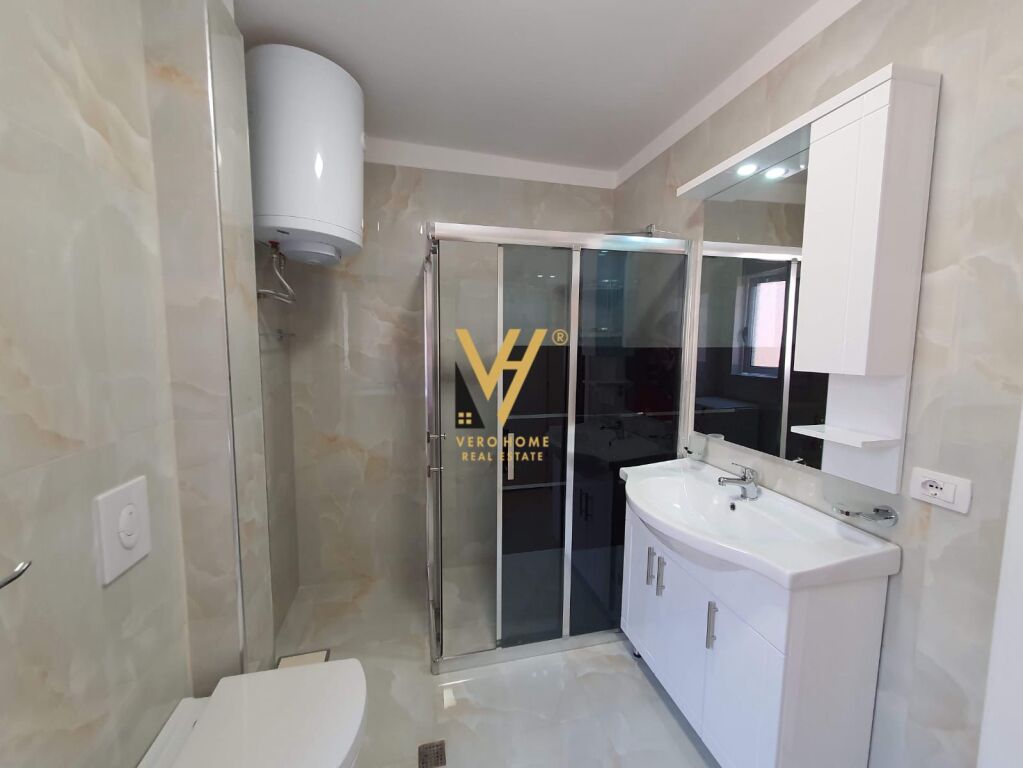 JEPET APARTAMENT 1+1 ME QERA TE RR KONGRESI MANASTIRIT 40.000 LEKE